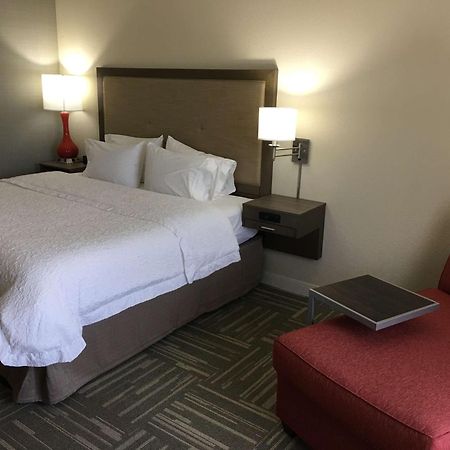 Hampton Inn Mcpherson Eksteriør billede
