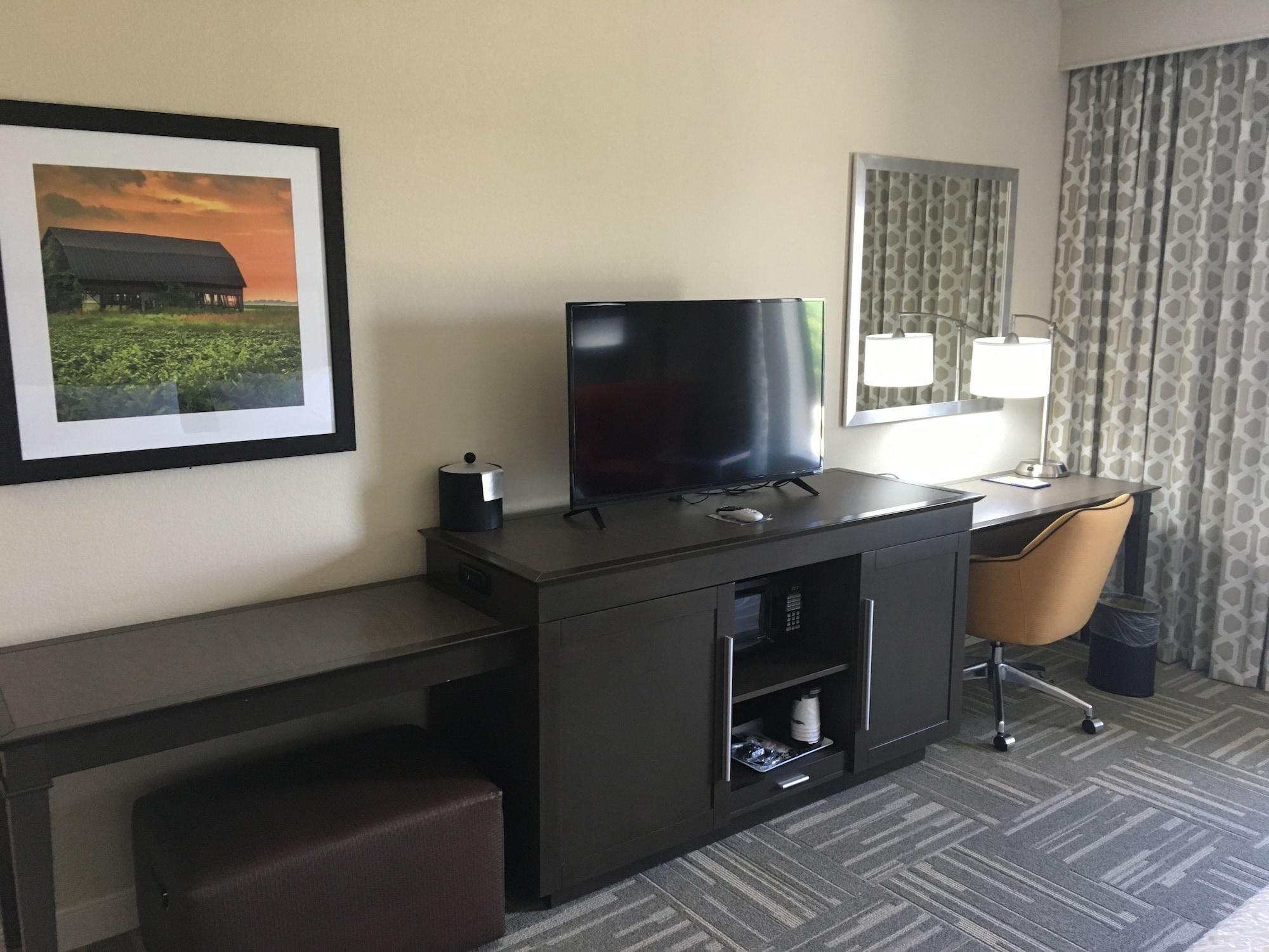 Hampton Inn Mcpherson Eksteriør billede