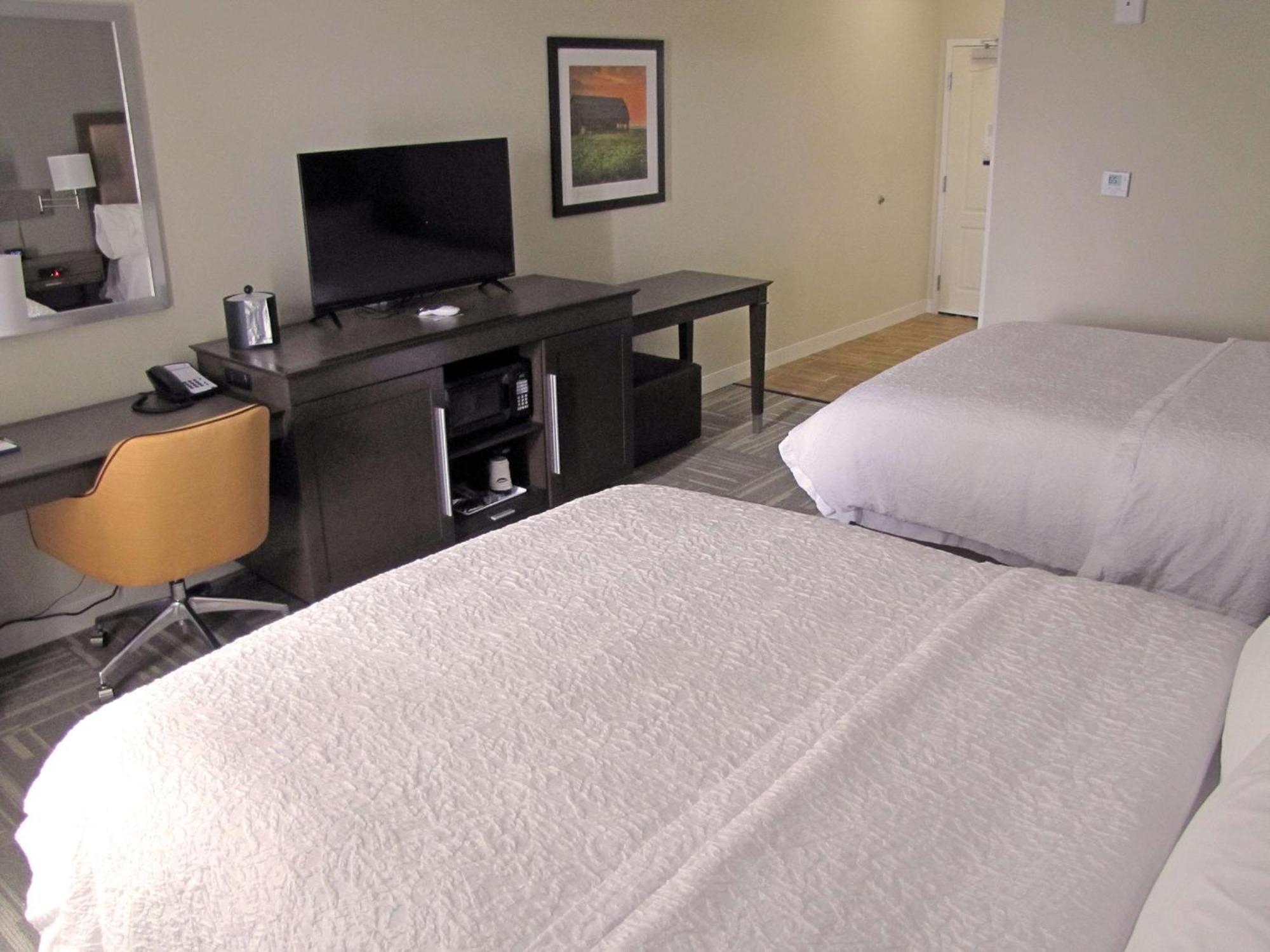 Hampton Inn Mcpherson Eksteriør billede