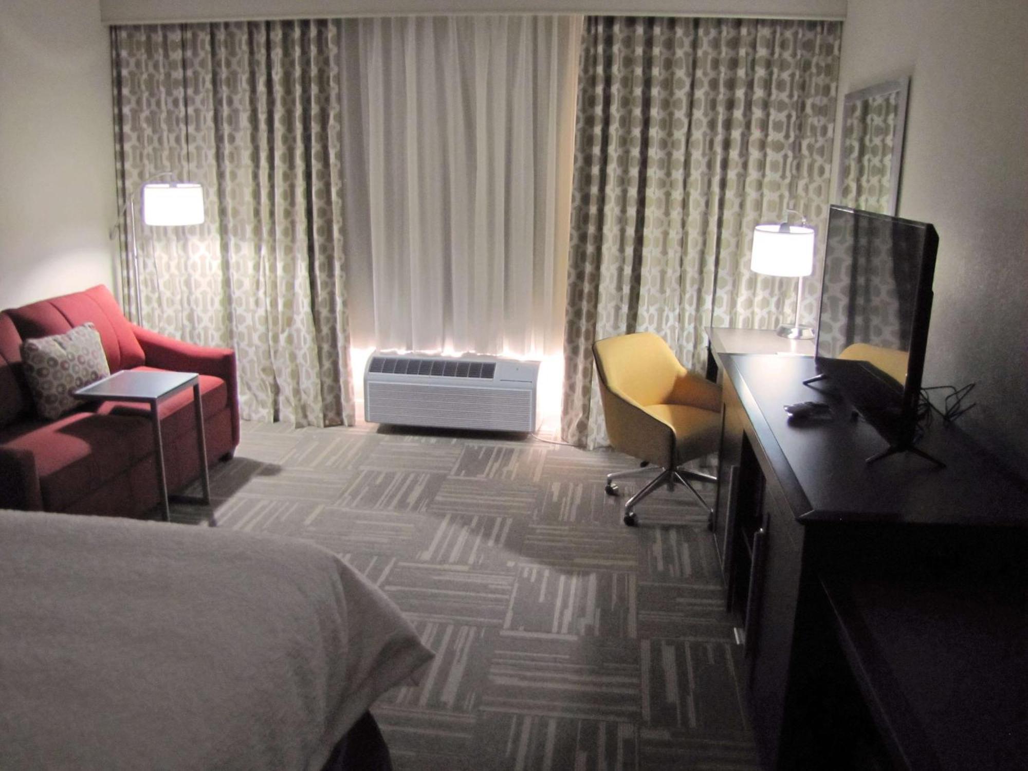 Hampton Inn Mcpherson Eksteriør billede