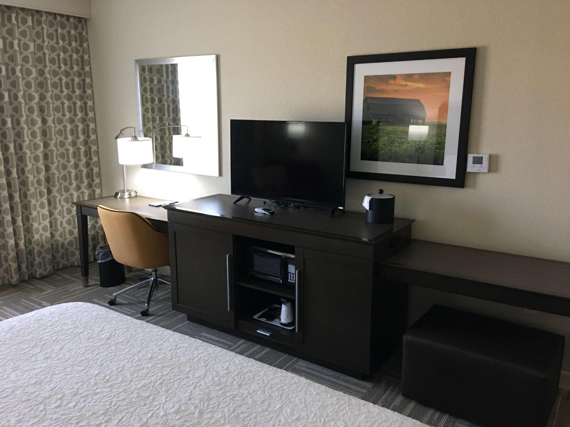 Hampton Inn Mcpherson Eksteriør billede